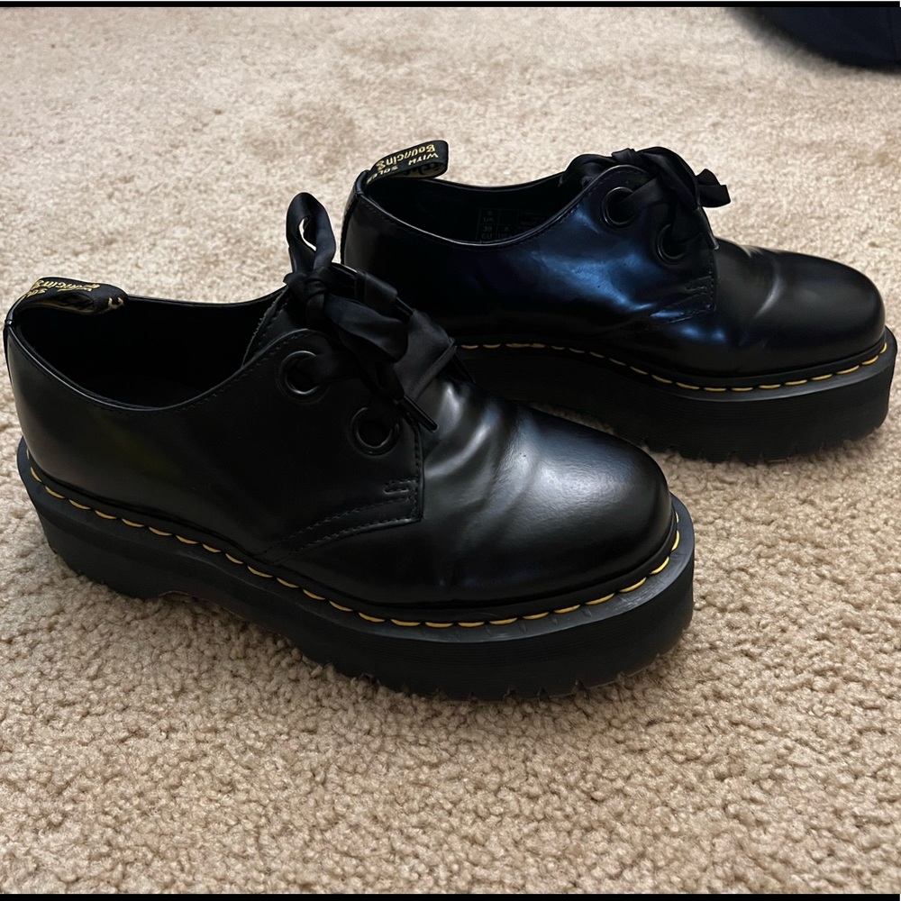 HOLLY WOMEN'S LEATHER PLATFORM SHOES Size 8 Used